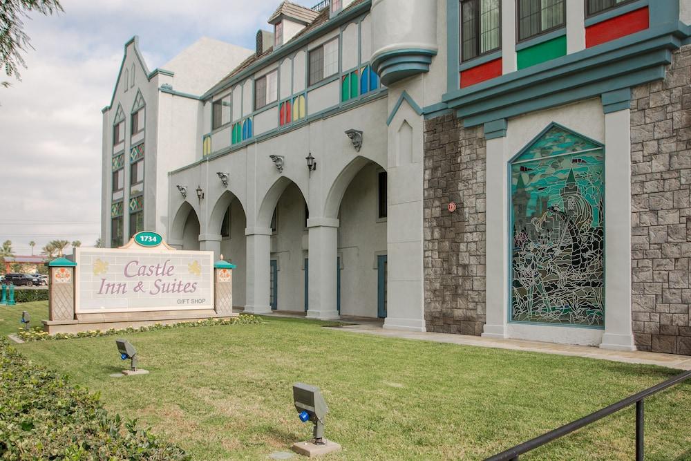 Castle Inn And Suites אנהיים מראה חיצוני תמונה