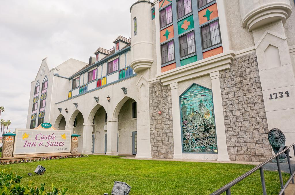 Castle Inn And Suites אנהיים מראה חיצוני תמונה