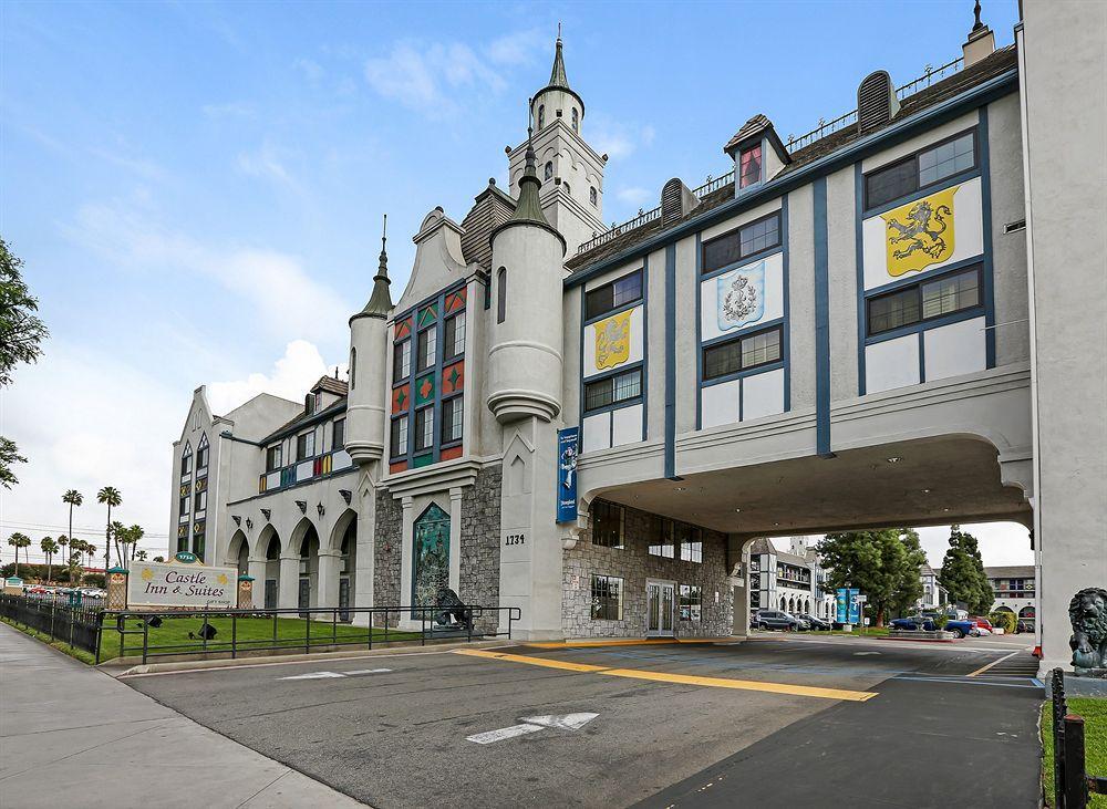 Castle Inn And Suites אנהיים מראה חיצוני תמונה
