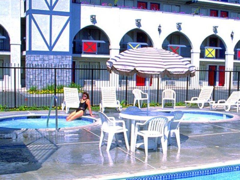 Castle Inn And Suites אנהיים מראה חיצוני תמונה