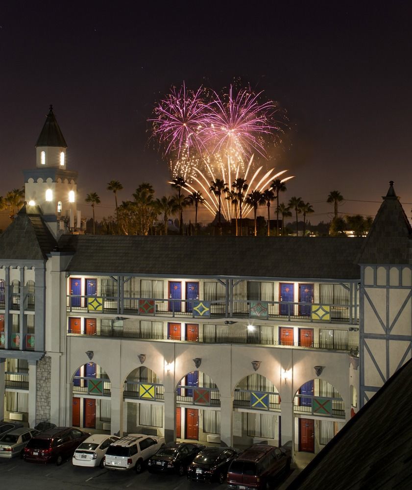 Castle Inn And Suites אנהיים מראה חיצוני תמונה
