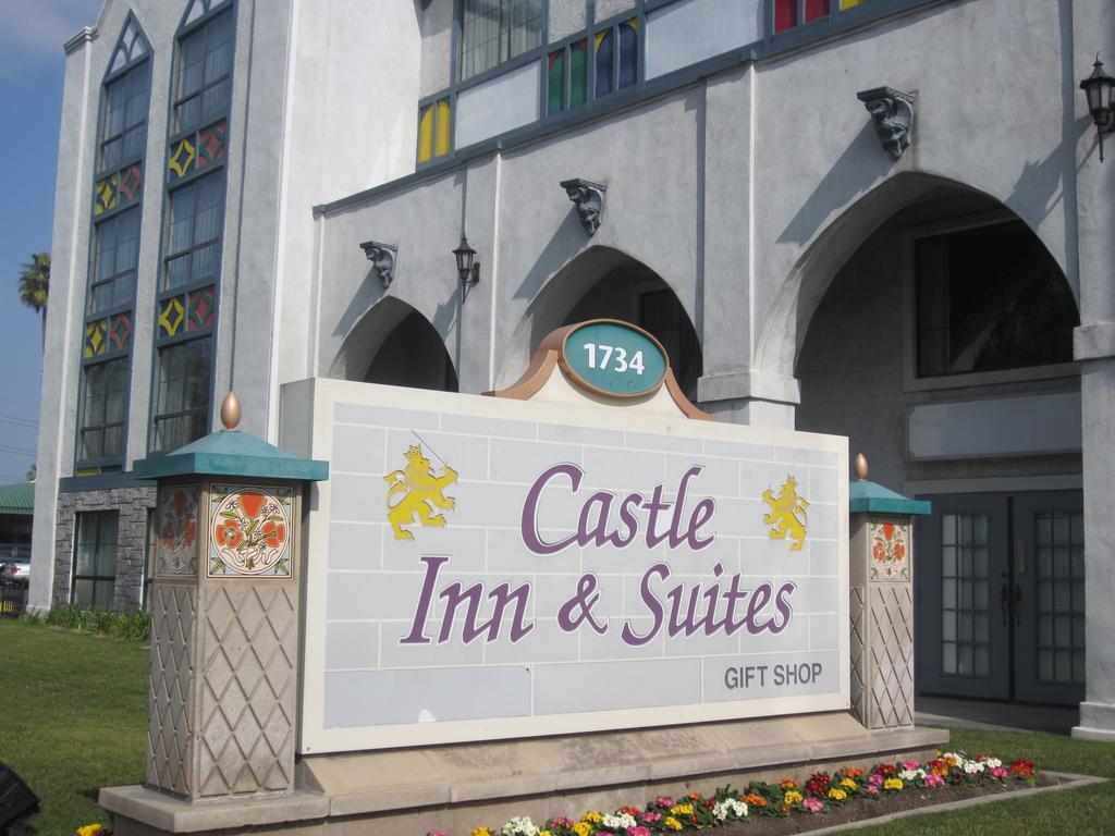 Castle Inn And Suites אנהיים מראה חיצוני תמונה